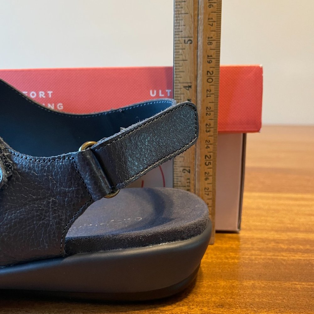 NIB Easy Spirit “Eshartwell” Navy Blue 9W Sandals, Summer Comfort Travel Wedding - Picture 9 of 12